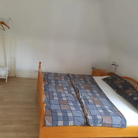 アパート Nicht Buchen- Zimmer Geloest